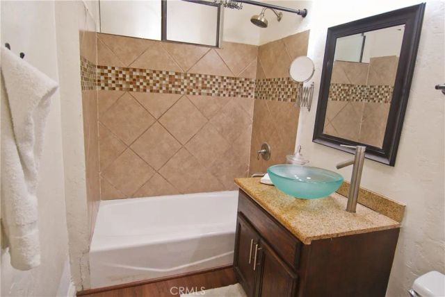 826 Michigan Avenue, Santa Monica, CA 90404