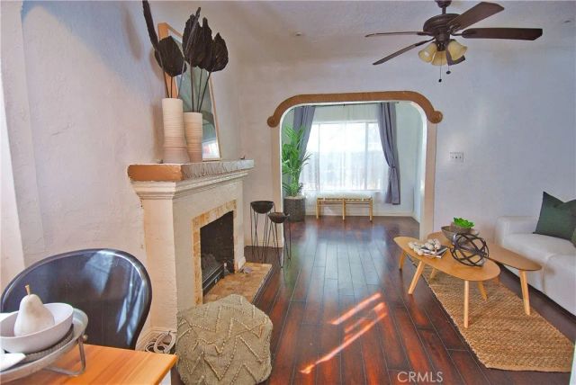 826 Michigan Avenue, Santa Monica, CA 90404