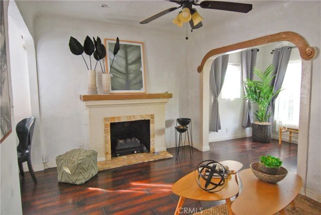 826 Michigan Avenue, Santa Monica, CA 90404