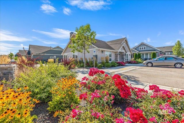 2574 E Maddy Ln, Meridian, ID 83646