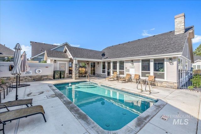2574 E Maddy Ln, Meridian, ID 83646