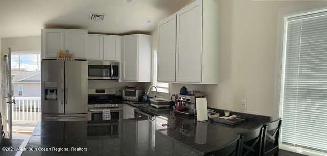 121 W Tide Way, Lavallette, NJ 08735