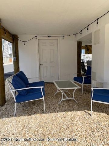 121 W Tide Way, Lavallette, NJ 08735