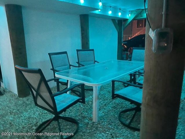 121 W Tide Way, Lavallette, NJ 08735