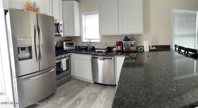 121 W Tide Way, Lavallette, NJ 08735