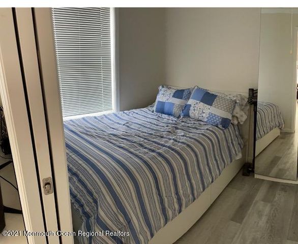 121 W Tide Way, Lavallette, NJ 08735