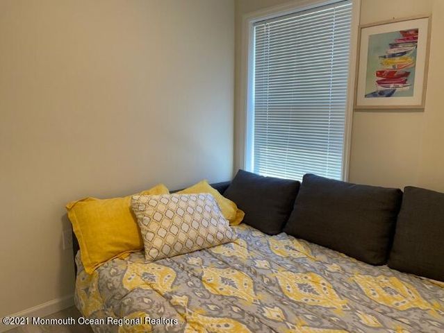 121 W Tide Way, Lavallette, NJ 08735