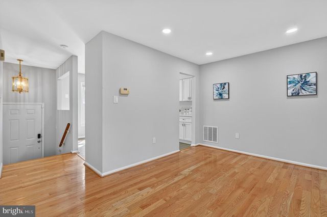 8868 WINDING HOLLOW WAY, Springfield, VA 22152