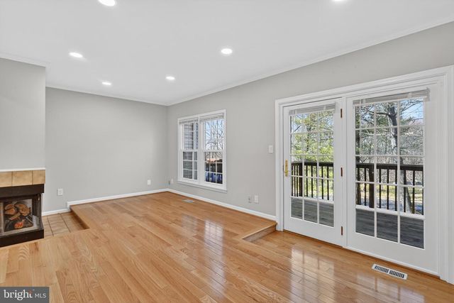 8868 WINDING HOLLOW WAY, Springfield, VA 22152