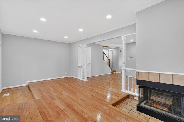 8868 WINDING HOLLOW WAY, Springfield, VA 22152