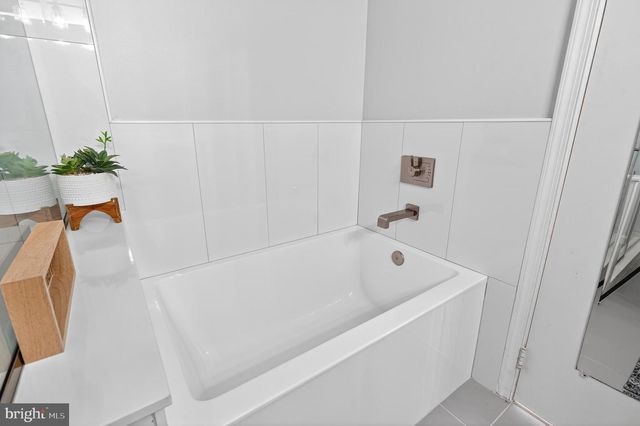 8868 WINDING HOLLOW WAY, Springfield, VA 22152