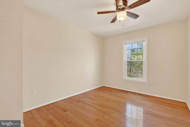 8868 WINDING HOLLOW WAY, Springfield, VA 22152