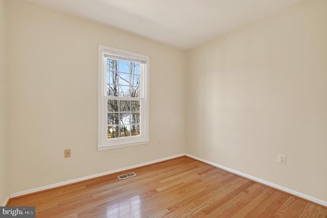 8868 WINDING HOLLOW WAY, Springfield, VA 22152