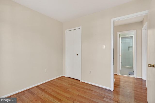 8868 WINDING HOLLOW WAY, Springfield, VA 22152