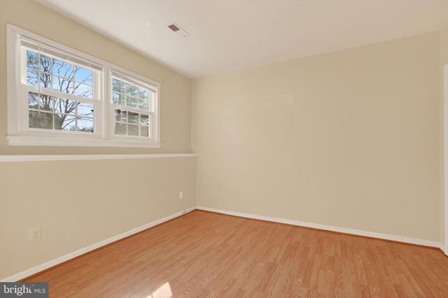 8868 WINDING HOLLOW WAY, Springfield, VA 22152