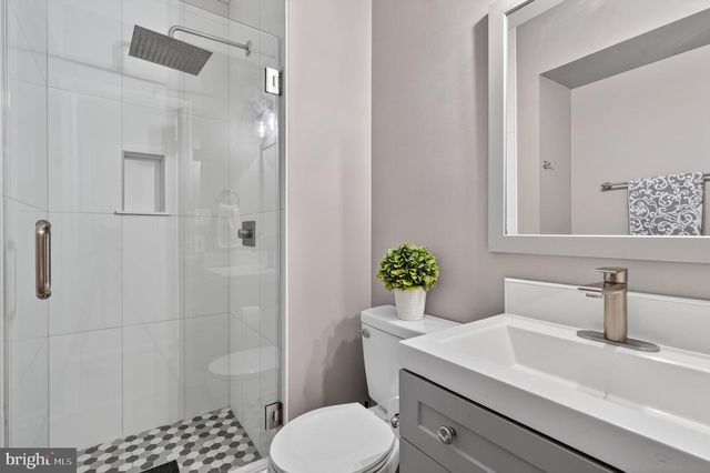 8868 WINDING HOLLOW WAY, Springfield, VA 22152