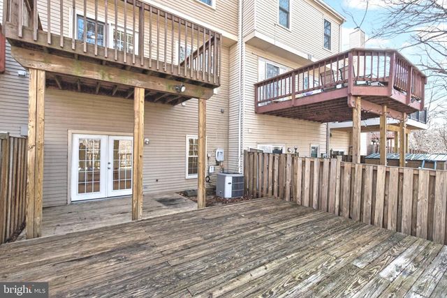 8868 WINDING HOLLOW WAY, Springfield, VA 22152