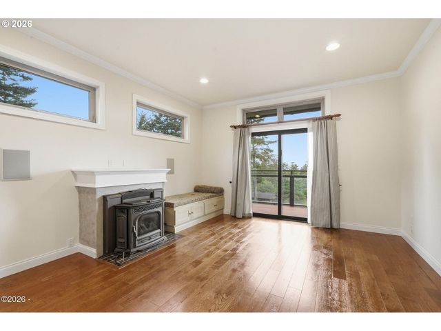 5015 GRAND Ave, Oceanside, OR 97134