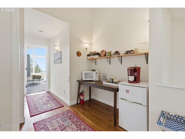 5015 GRAND Ave, Oceanside, OR 97134