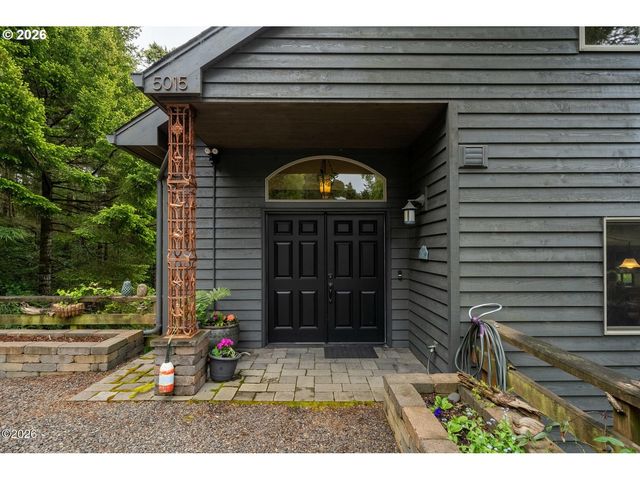 5015 GRAND Ave, Oceanside, OR 97134
