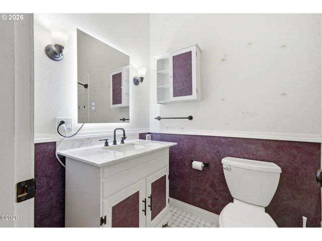 5015 GRAND Ave, Oceanside, OR 97134