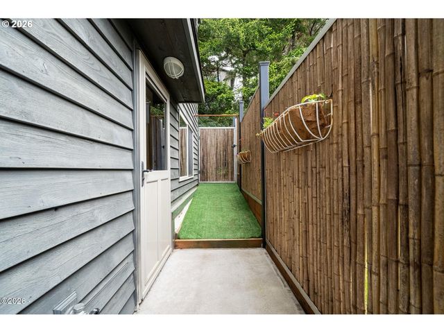 5015 GRAND Ave, Oceanside, OR 97134