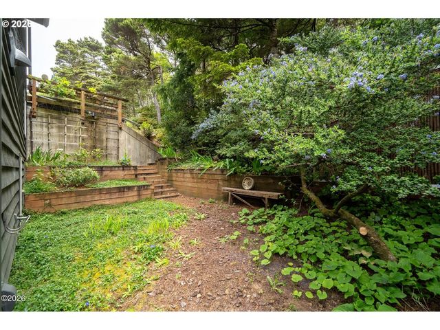 5015 GRAND Ave, Oceanside, OR 97134