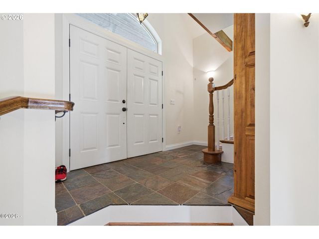 5015 GRAND Ave, Oceanside, OR 97134