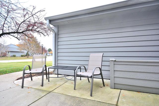 15735 W Brook DRIVE, New Berlin, WI 53151