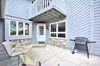 15735 W Brook DRIVE, New Berlin, WI 53151