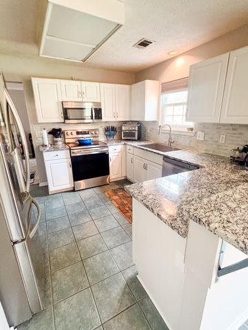 1021 Tonyawood Dr, Old Hickory, TN 37138
