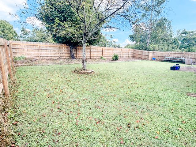 1021 Tonyawood Dr, Old Hickory, TN 37138