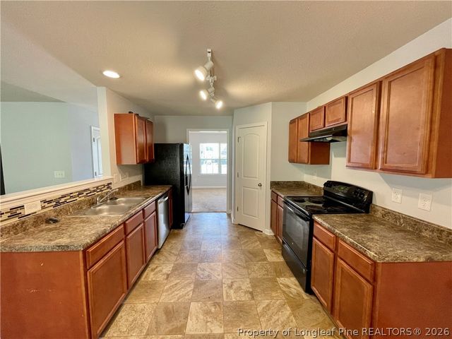 92 Hallow Oak Street, Spring Lake, NC 28390