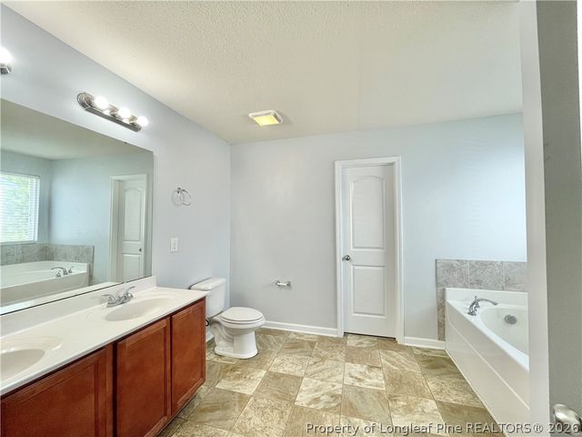 92 Hallow Oak Street, Spring Lake, NC 28390