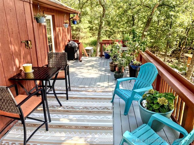 17039 W Maggie Road, Tahlequah, OK 74464