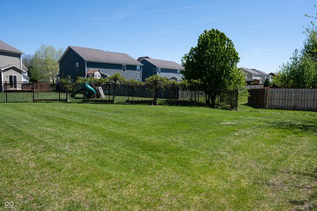 14461 Brook Meadow Drive, Mccordsville, IN 46055