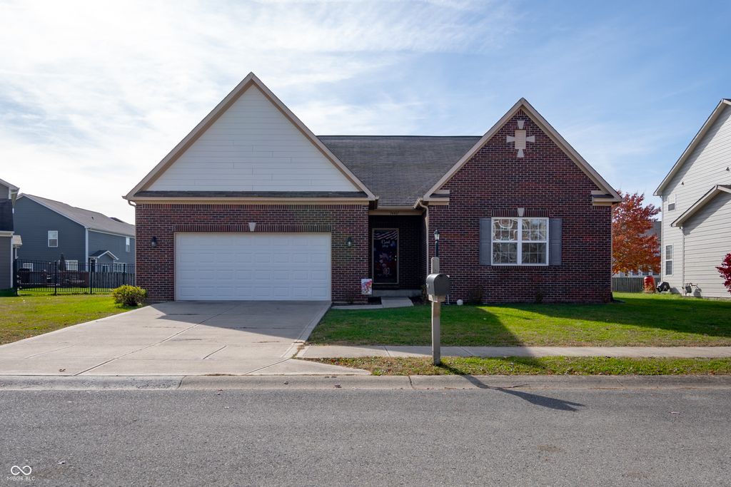 14461 Brook Meadow Drive, Mccordsville, IN 46055