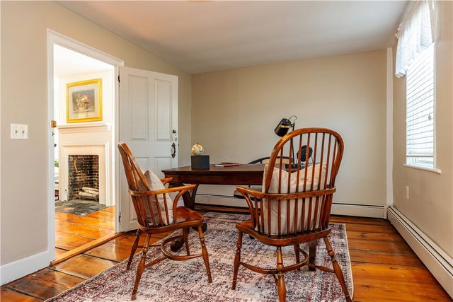 19 King Street 2, East Greenwich, RI 02818