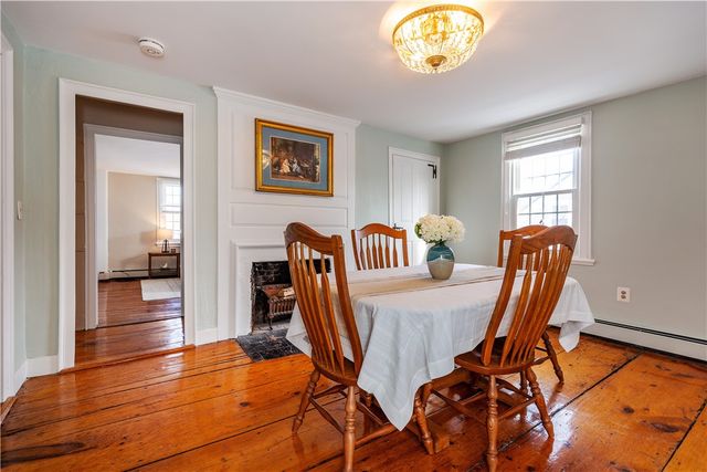 19 King Street 2, East Greenwich, RI 02818