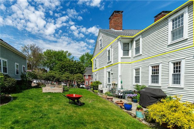 19 King Street 2, East Greenwich, RI 02818