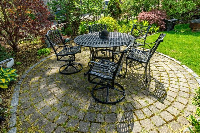 19 King Street 2, East Greenwich, RI 02818