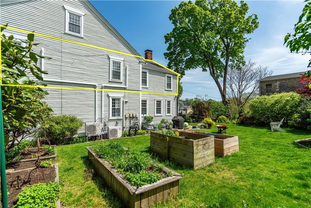 19 King Street 2, East Greenwich, RI 02818