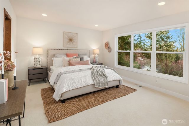 6220 146th Place SE, Bellevue, WA 98006