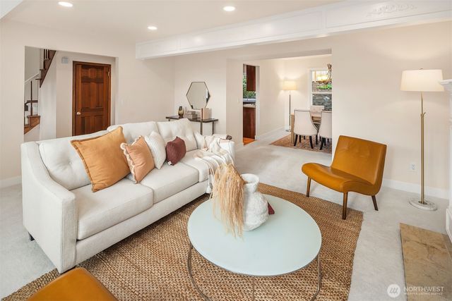 6220 146th Place SE, Bellevue, WA 98006