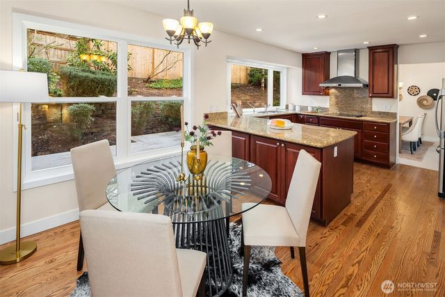 6220 146th Place SE, Bellevue, WA 98006