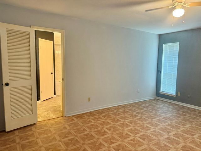 10422 Eagle Glen Drive, Houston, TX 77041