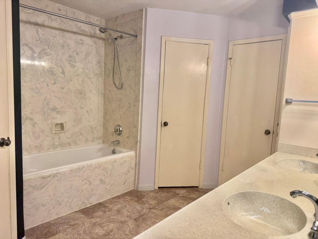 10422 Eagle Glen Drive, Houston, TX 77041