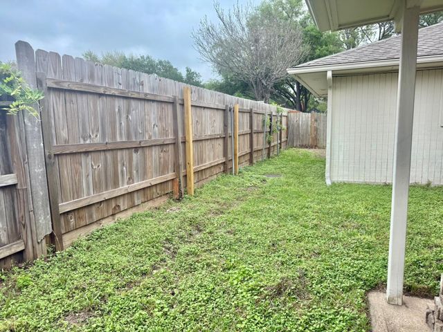 10422 Eagle Glen Drive, Houston, TX 77041