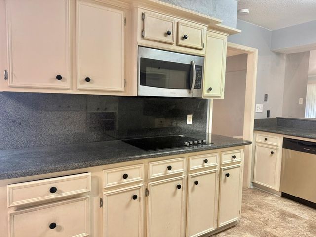 10422 Eagle Glen Drive, Houston, TX 77041