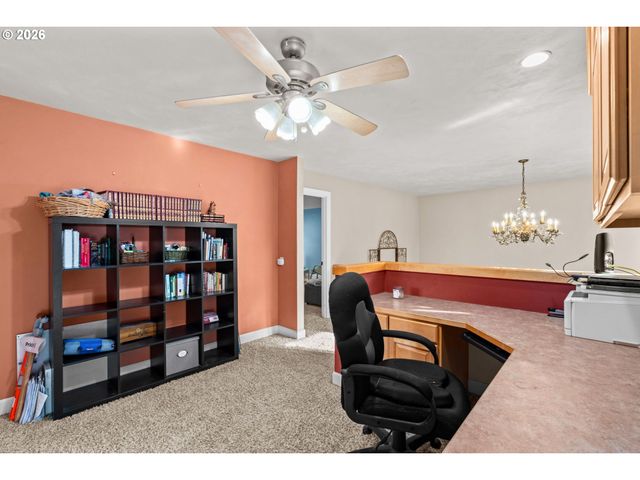 88952 CONRAD Rd, Veneta, OR 97487